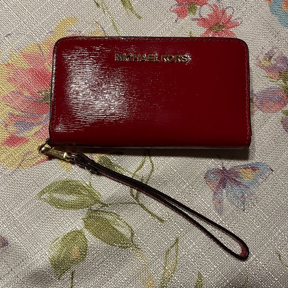 Michael Kors Glossy Red Wristlet
